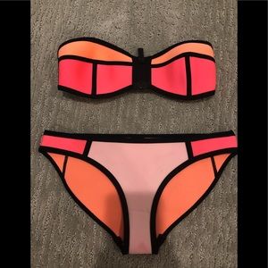 XS triangl bikini